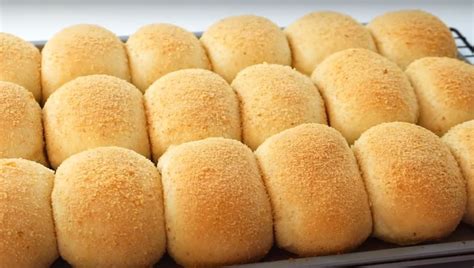 Easy Pandesal Recipe .